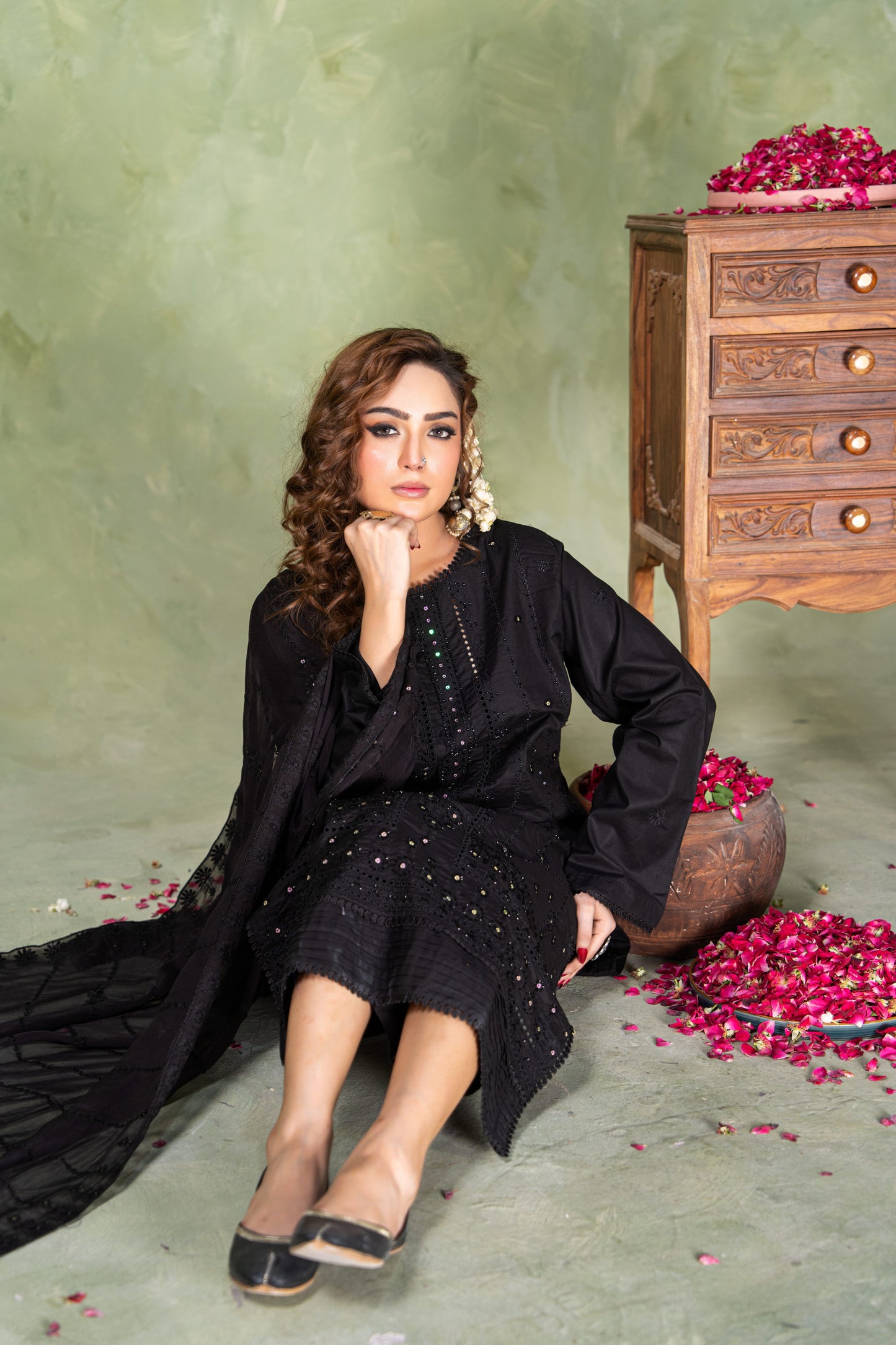Midnight Noir – 3Pc Stitched Lawn Suit