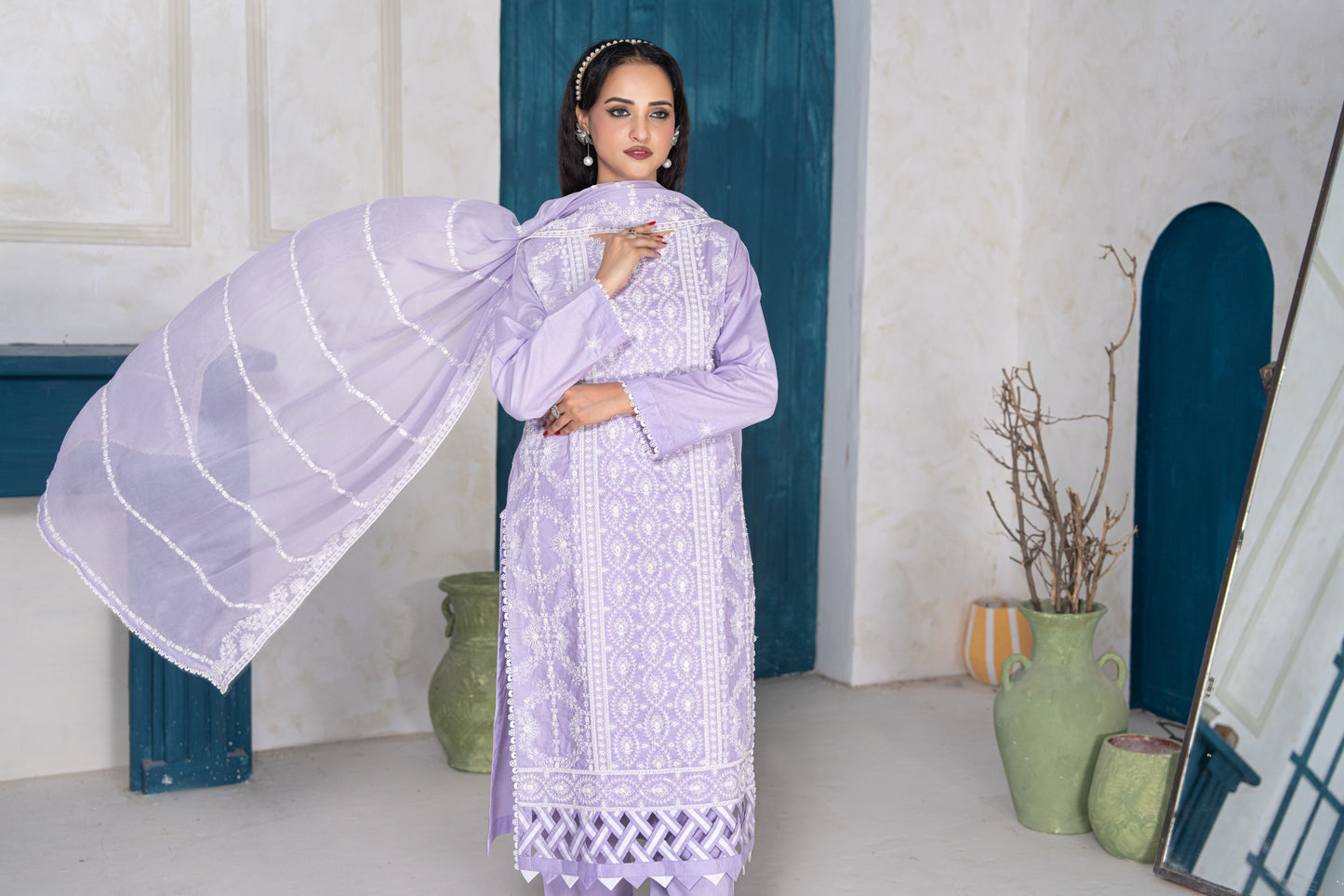 Lilac Luxe – 3Pc Stitched Embellished Lawn Suit