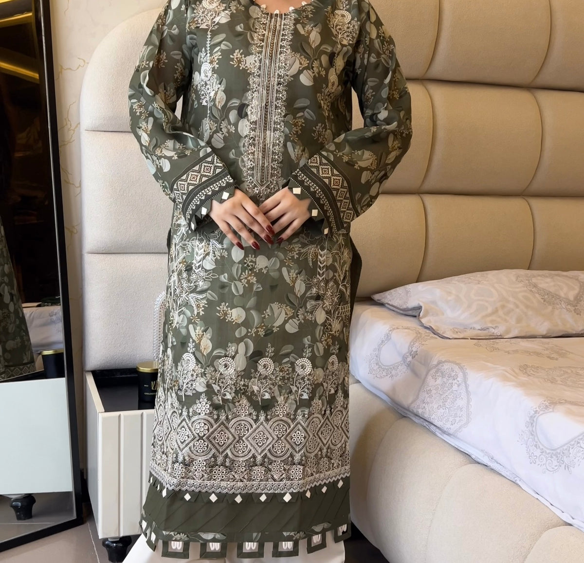 Emerald Grace – 3PC Stitched Suit