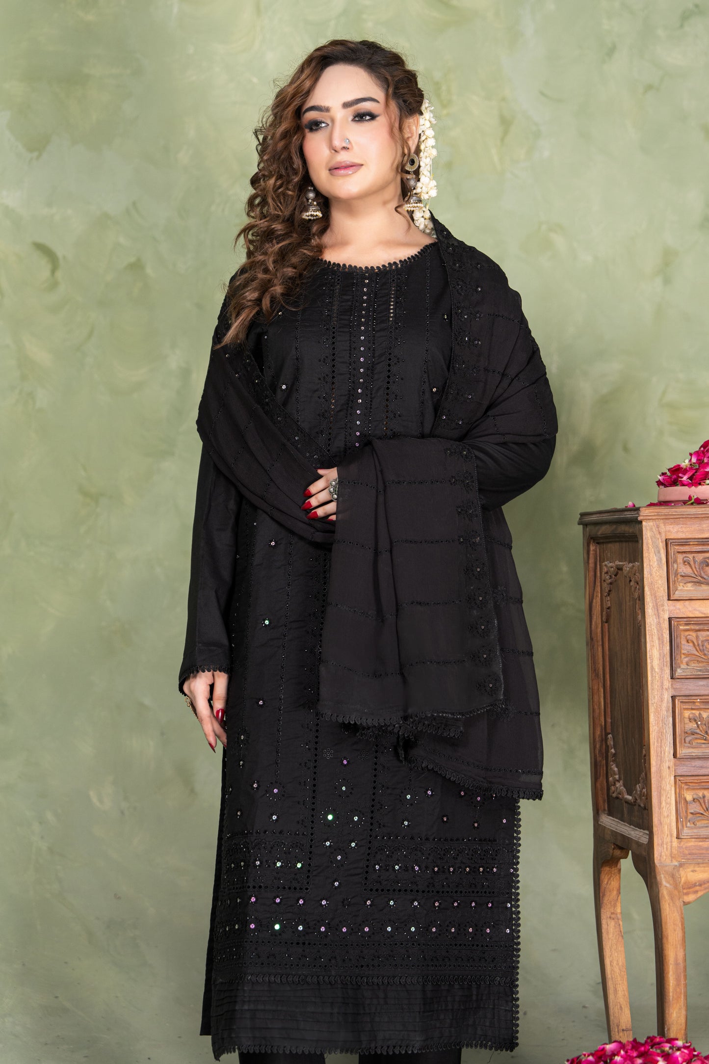 Midnight Noir – 3Pc Stitched Lawn Suit